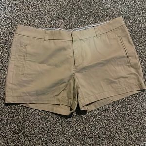 NWOT STYLUS size 14 khaki shorts